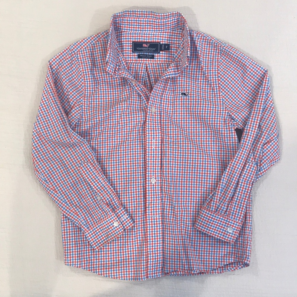 Vineyard Vines boys size 7 whale shirt.